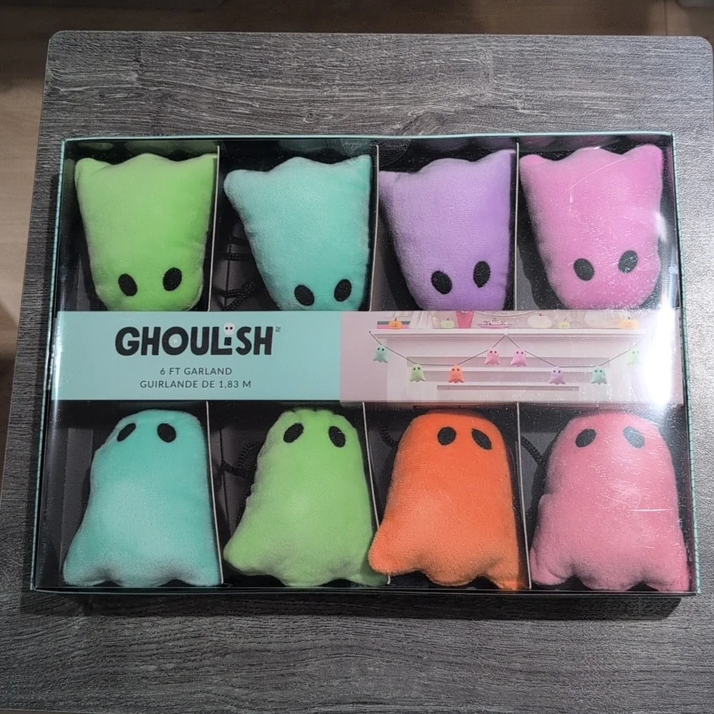 Goulish Plush Ghosts Halloween 6 Ft Garland